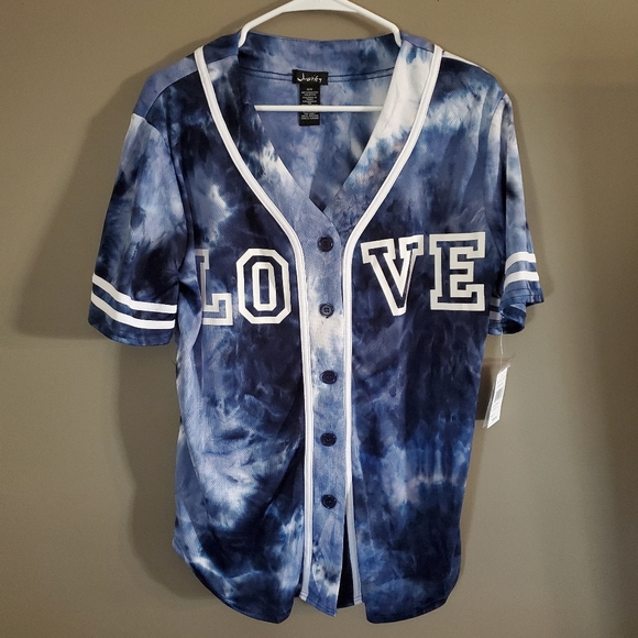 Justify Tops - Love Button Down